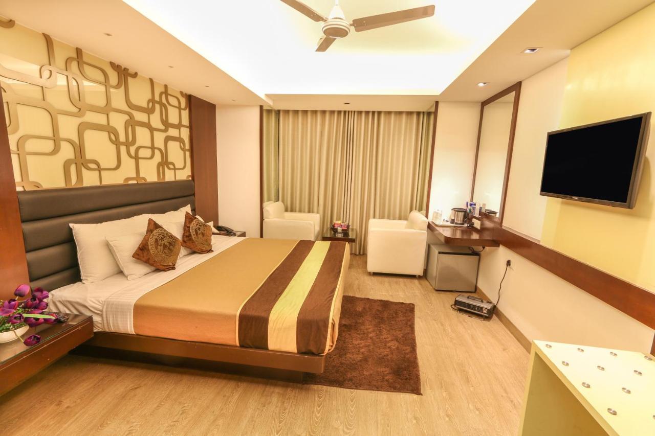 Fabhotel Red Leaf Mall Road Мусори Екстериор снимка