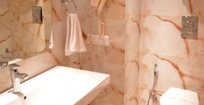 Fabhotel Red Leaf Mall Road Мусори Екстериор снимка