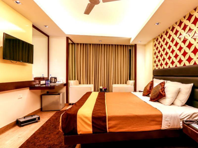 Fabhotel Red Leaf Mall Road Мусори Екстериор снимка