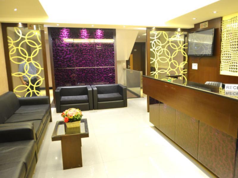 Fabhotel Red Leaf Mall Road Мусори Екстериор снимка