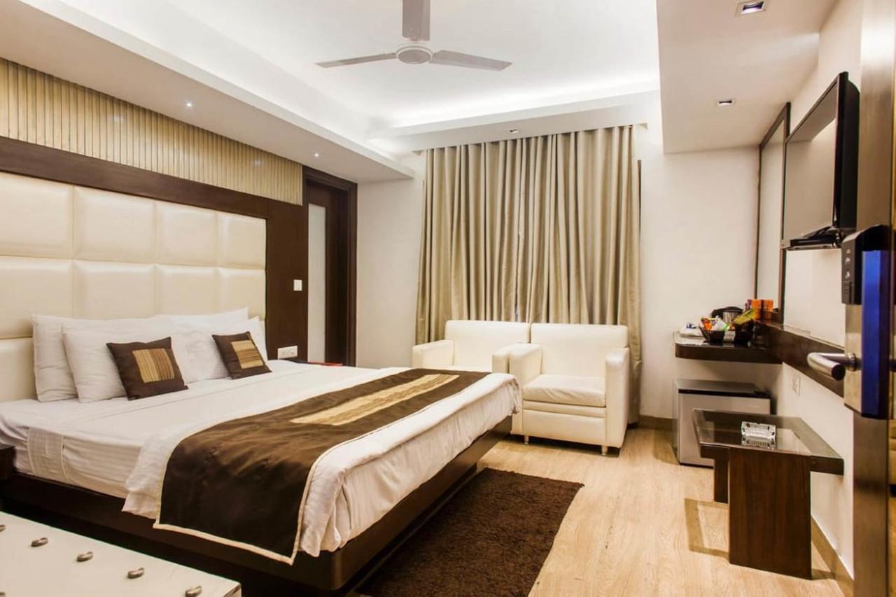 Fabhotel Red Leaf Mall Road Мусори Екстериор снимка