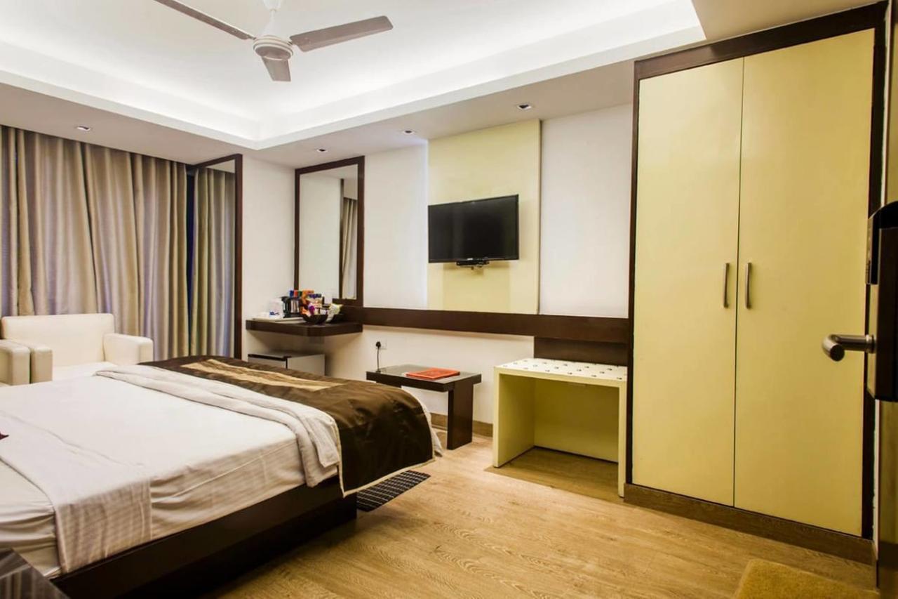 Fabhotel Red Leaf Mall Road Мусори Екстериор снимка