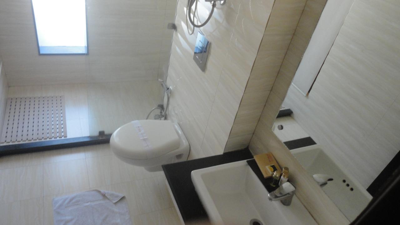 Fabhotel Red Leaf Mall Road Мусори Екстериор снимка
