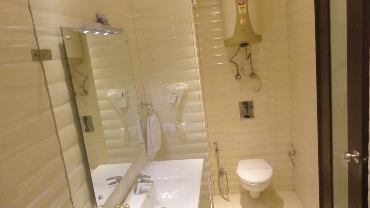 Fabhotel Red Leaf Mall Road Мусори Екстериор снимка