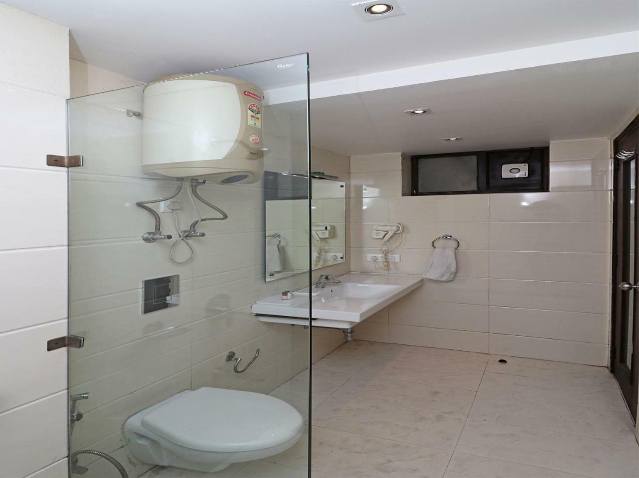 Fabhotel Red Leaf Mall Road Мусори Екстериор снимка